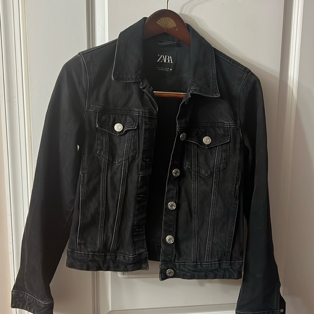 ZARA black denim long sleeve Denim jacket women size S New Without Tag